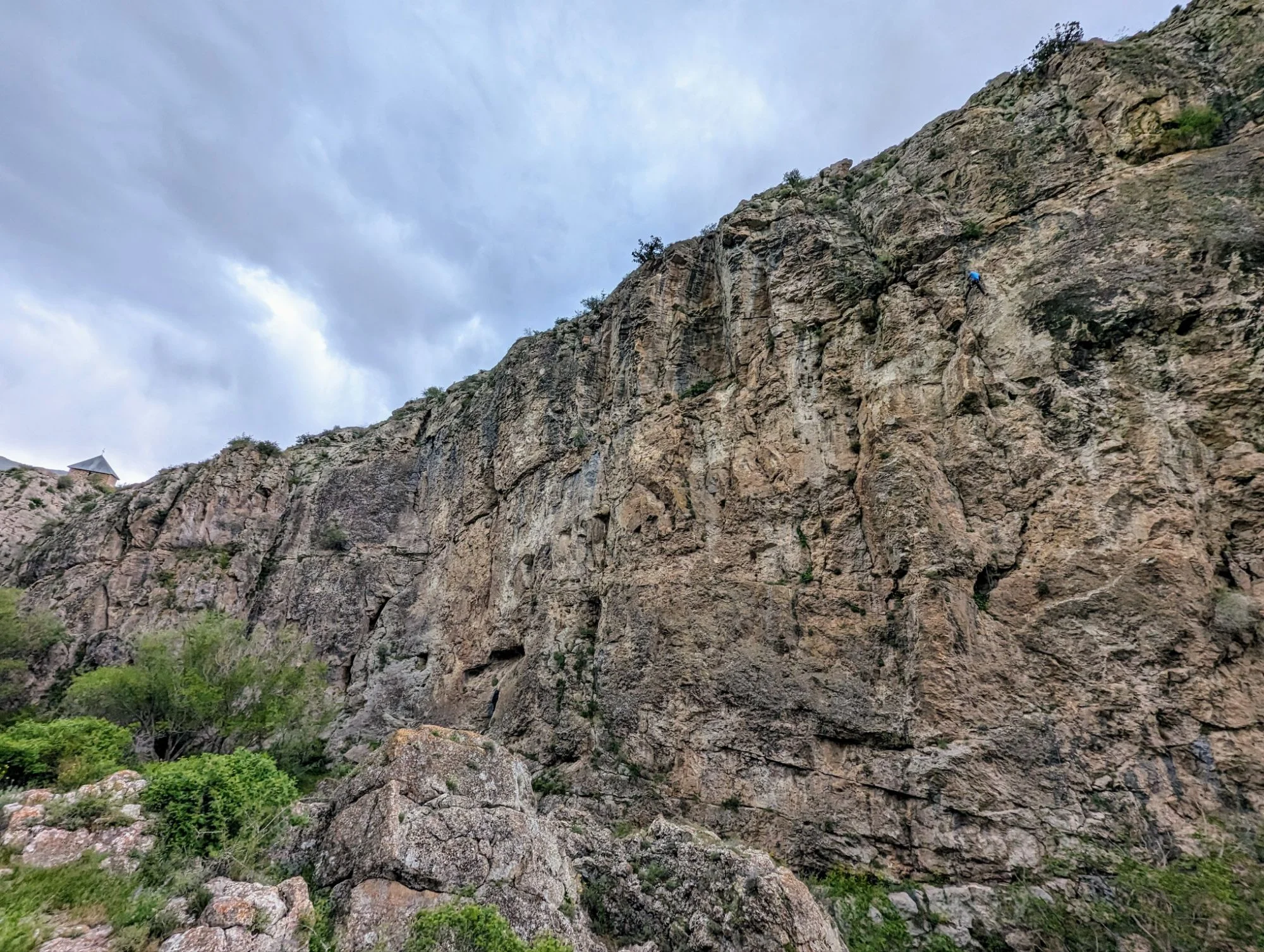 This was my favorite route. 38m long and 6b grade. It was awesome. But before it was awesome, it was a frustrating experience for me.