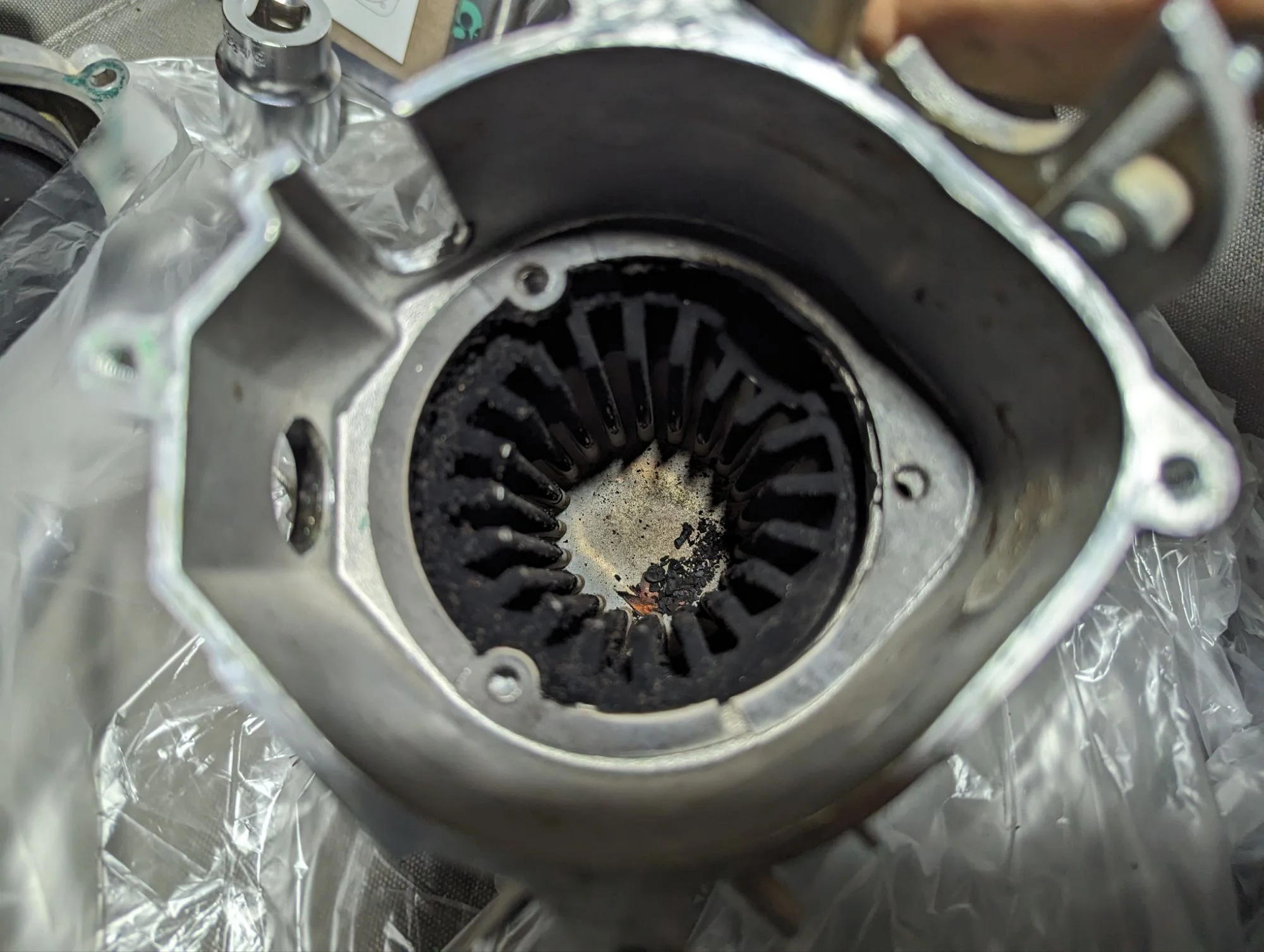 We cleaned the heater and afterwards it worked flawlessly again. I&rsquo;d say it&rsquo;s normal that diesel heaters get dirty when one uses them a lot and so I thought about it since I started living in a car. In the end it was not difficult to dismantle, clean it and put it back together. The needed spare parts we had with us. And so we learned to handle one of the big car life topics.