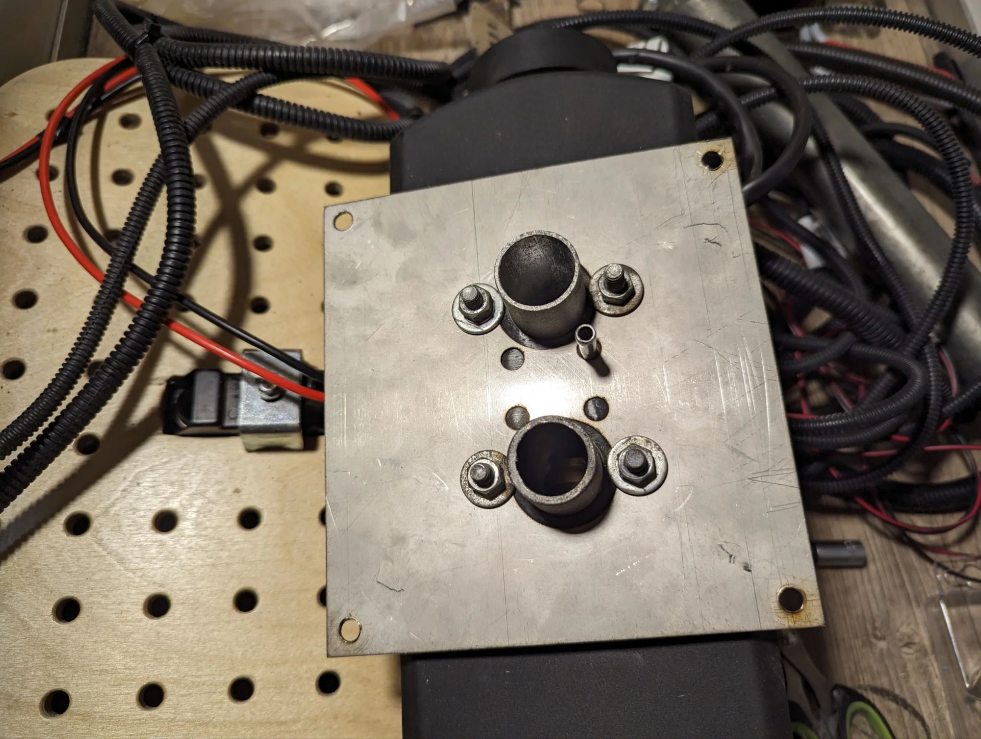 This is the custom cut plate. In Germany we maybe could have ordered one online but in countries like Armenia this is not so easy or even impossible. The tasks of the car life.