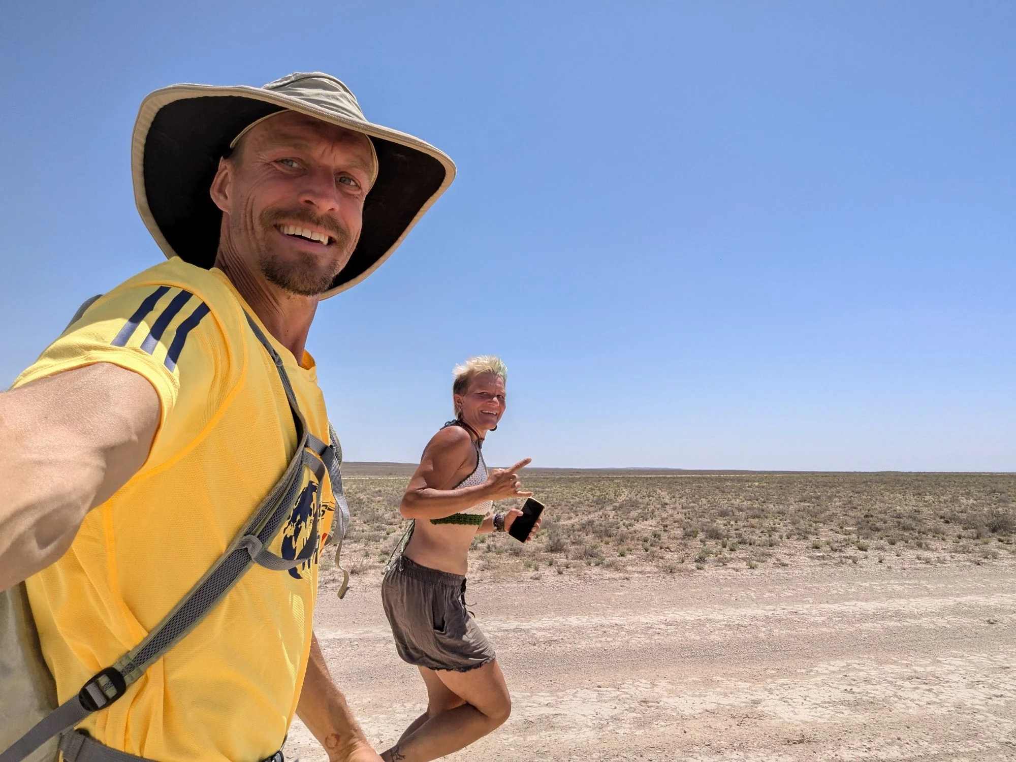 Normally we do a lot of hiking, climbing and physical activities but in the heat of the steppe there was not much to do. So we decided to just take a walk around and run back.