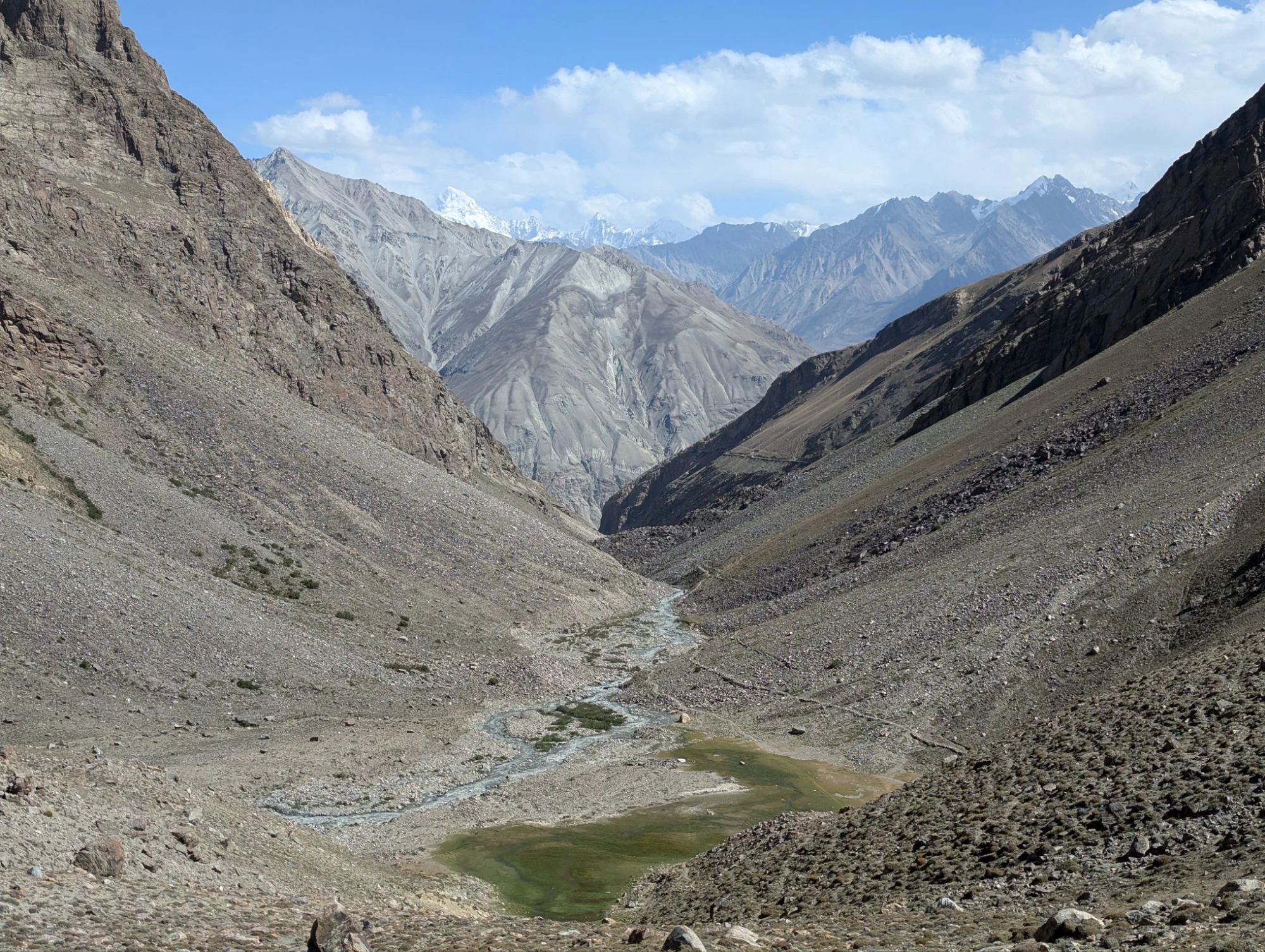 I had thought the gravel mountains would be pretty boring very fast, but they did not.