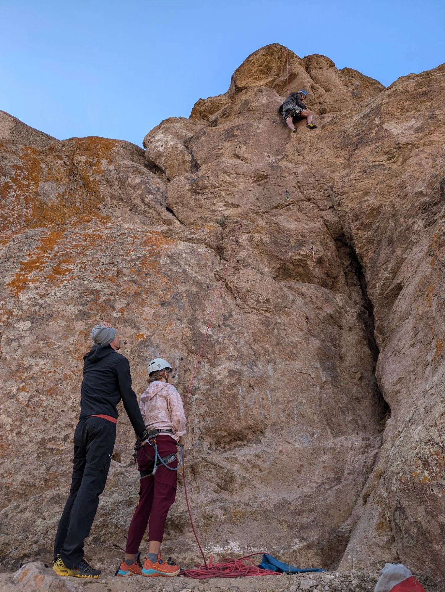 Sarah and Wouter came back and this time Wouter brought his own, brand new climbing shoes! It&rsquo;s always nice to see if people love the rock climbing.