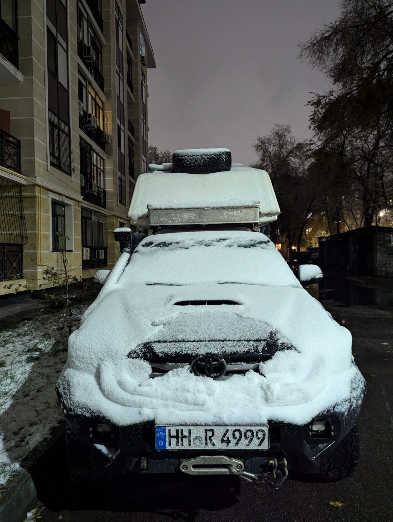 Winter was coming and with it came the first snow. So we left the Tamgaly Tas climbing area and moved to the city of Almaty.