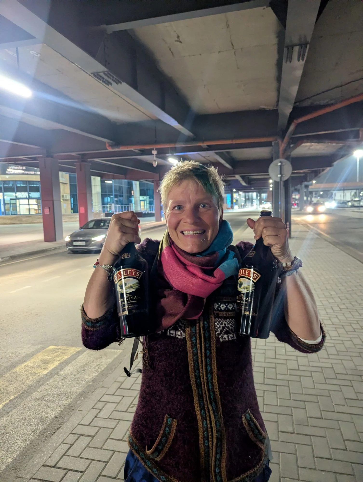 Back in the airport of Almaty, Racki got a super discount on Baileys (her favorite drink). A successful end of our trip.