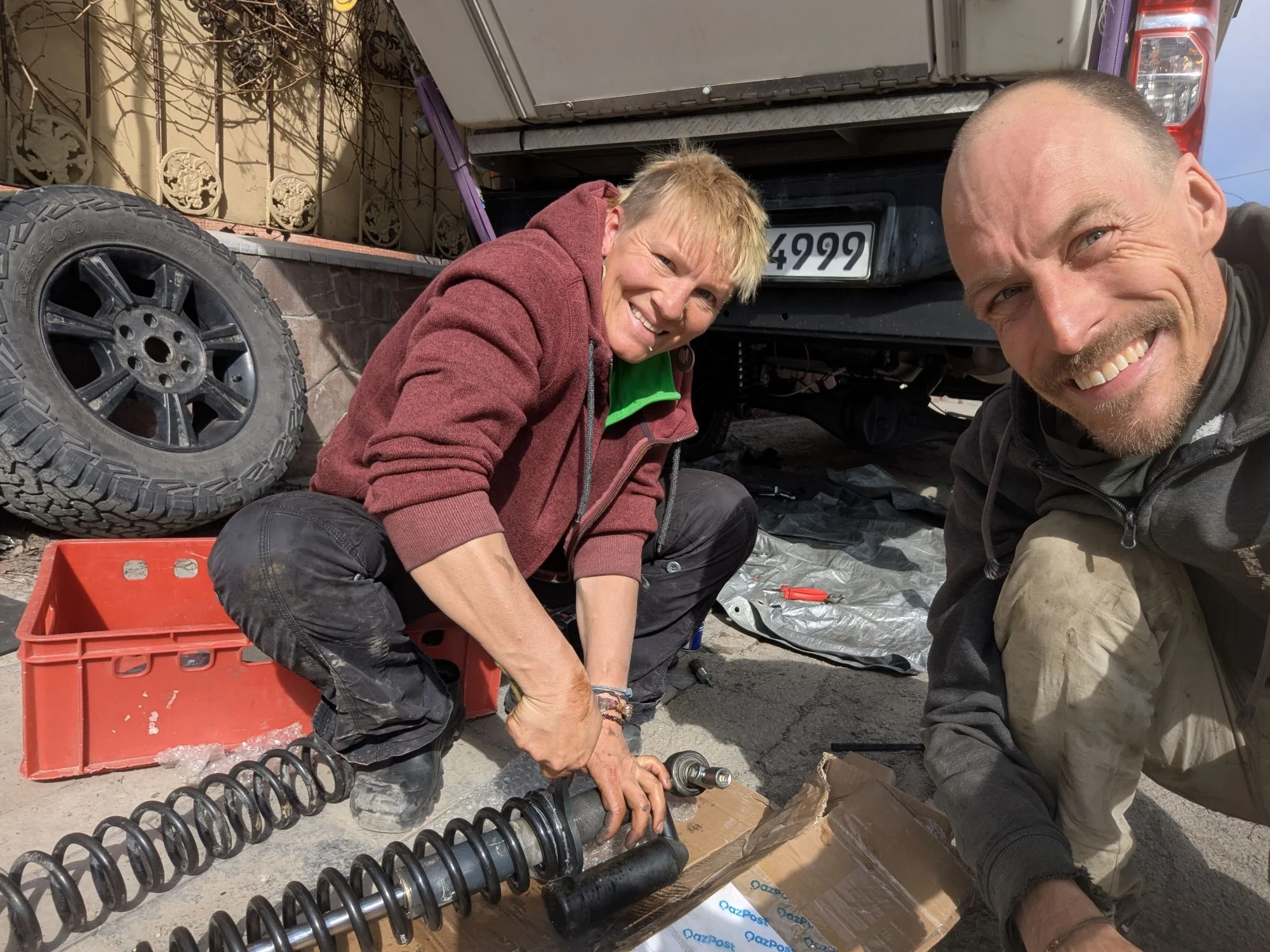 And the new and stronger coil springs for Rosinante&rsquo;s rear suspension, which we had sent to a Kazakh friend, arrived and we mounted them by ourselves. And the handling of Rosinante, which never had been bad, improved a lot.