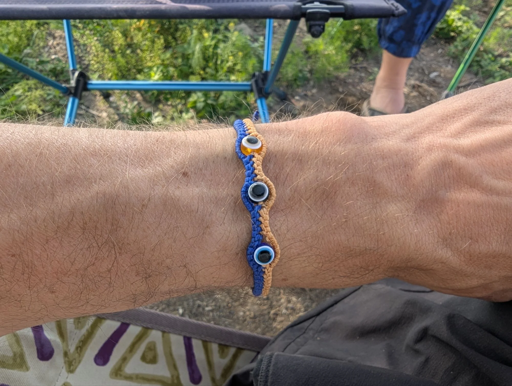 I got my own custom made bracelet with alien eyes! And we started to give the locals bracelets as presents when we spent more time with them or they had gifted us something. They all loved the bracelets.