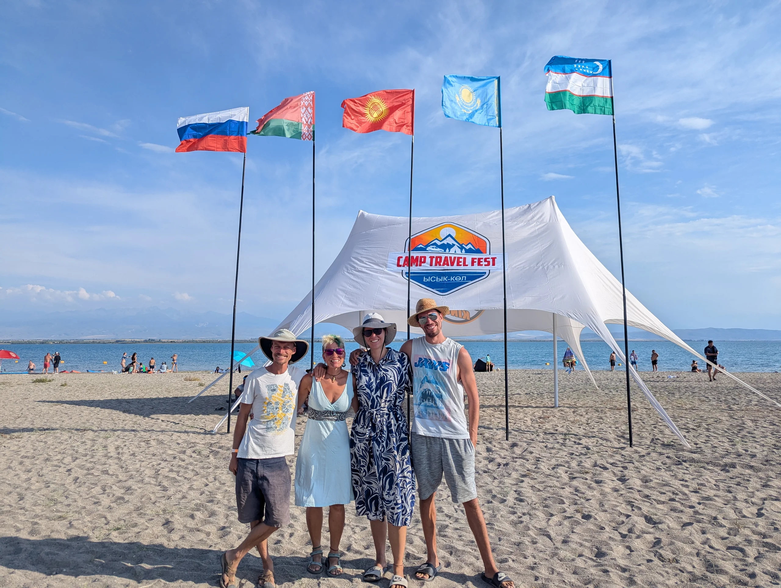 After some more days, we met again with our friends, who we got to know in Tajikistan, for the Travel Fest. The location was directly at the lake, the weather was perfect and there was a lot going on 🥳