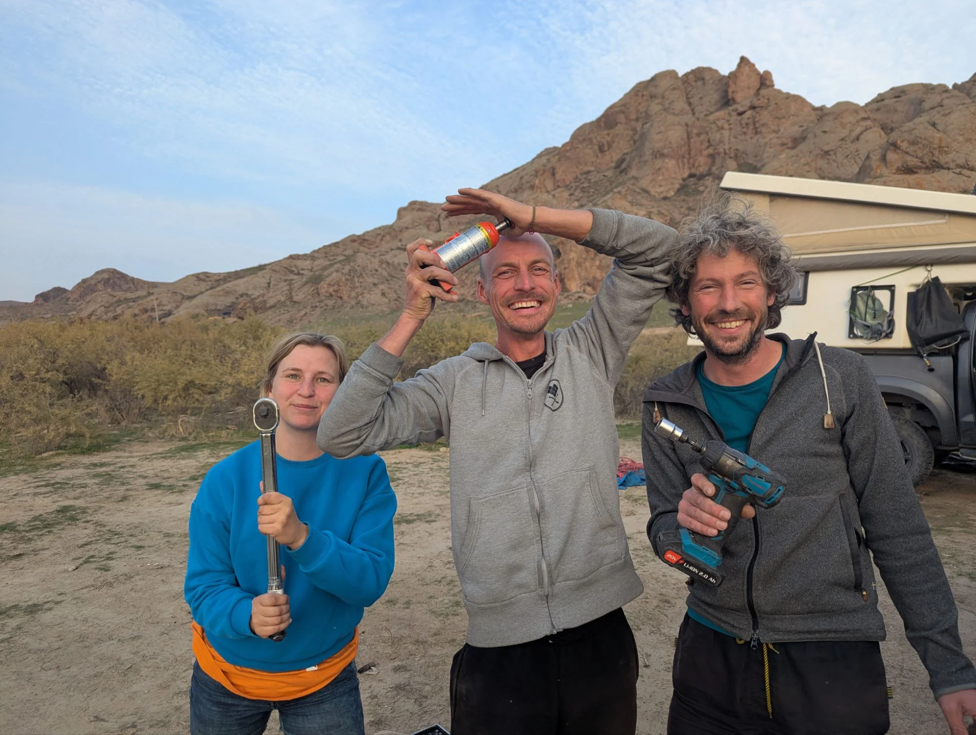 One day, we helped locals to change their flat tyre. They only had that tiny car jack which was not capable of lifting their off road car. They wanted to gift us this tiny jack as reward for helping them 😄