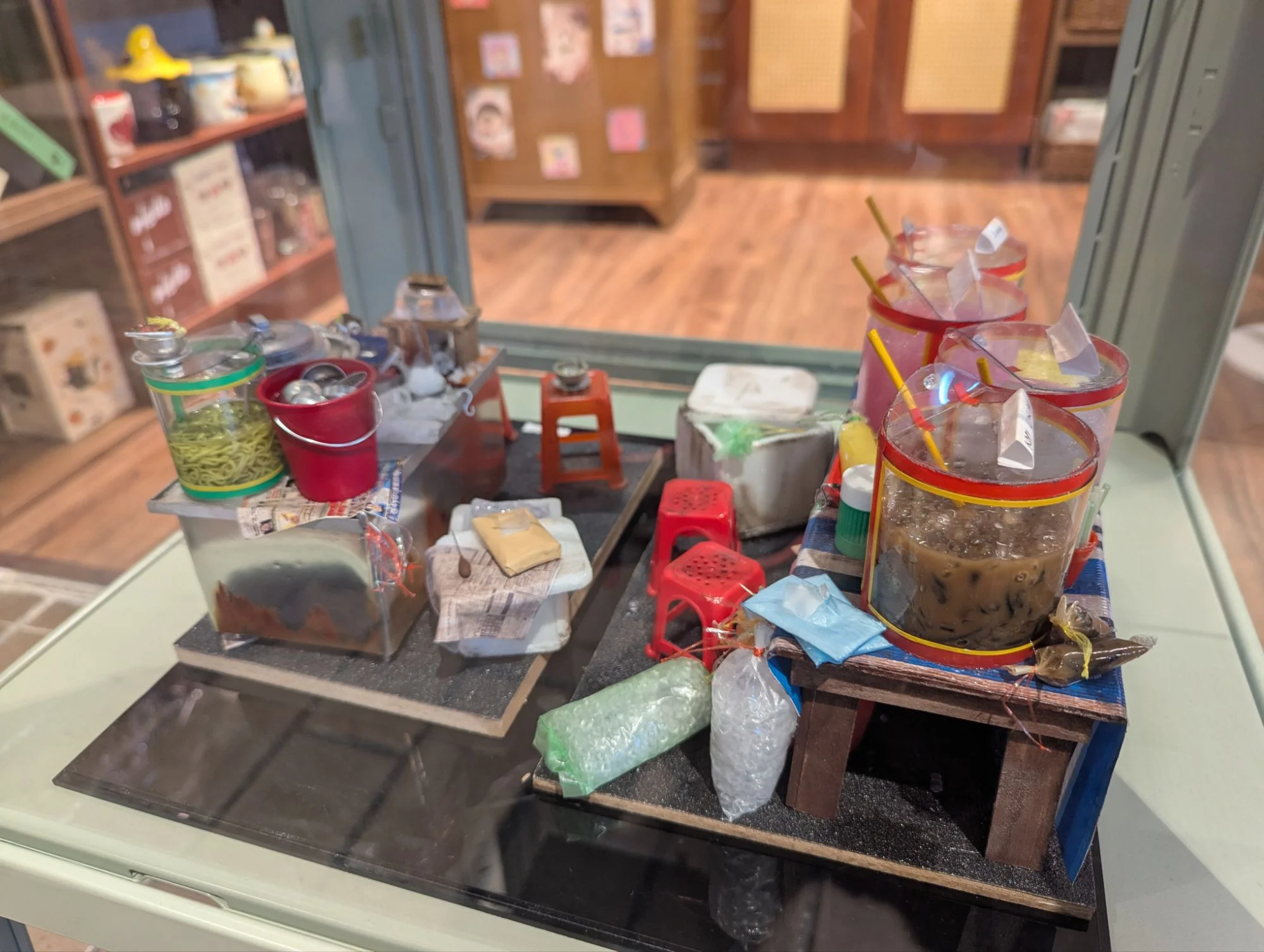 Instead of the typical German Kaufmannsladen, there were miniature versions of street shops and &mldr;