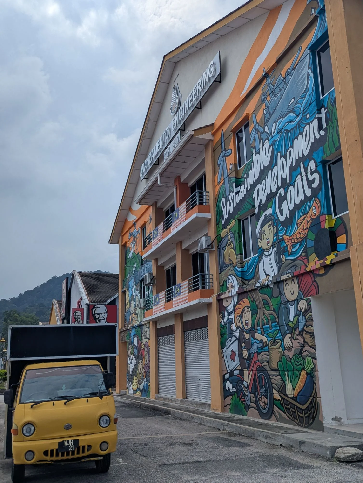 With nice graffiti pictures &mldr;
