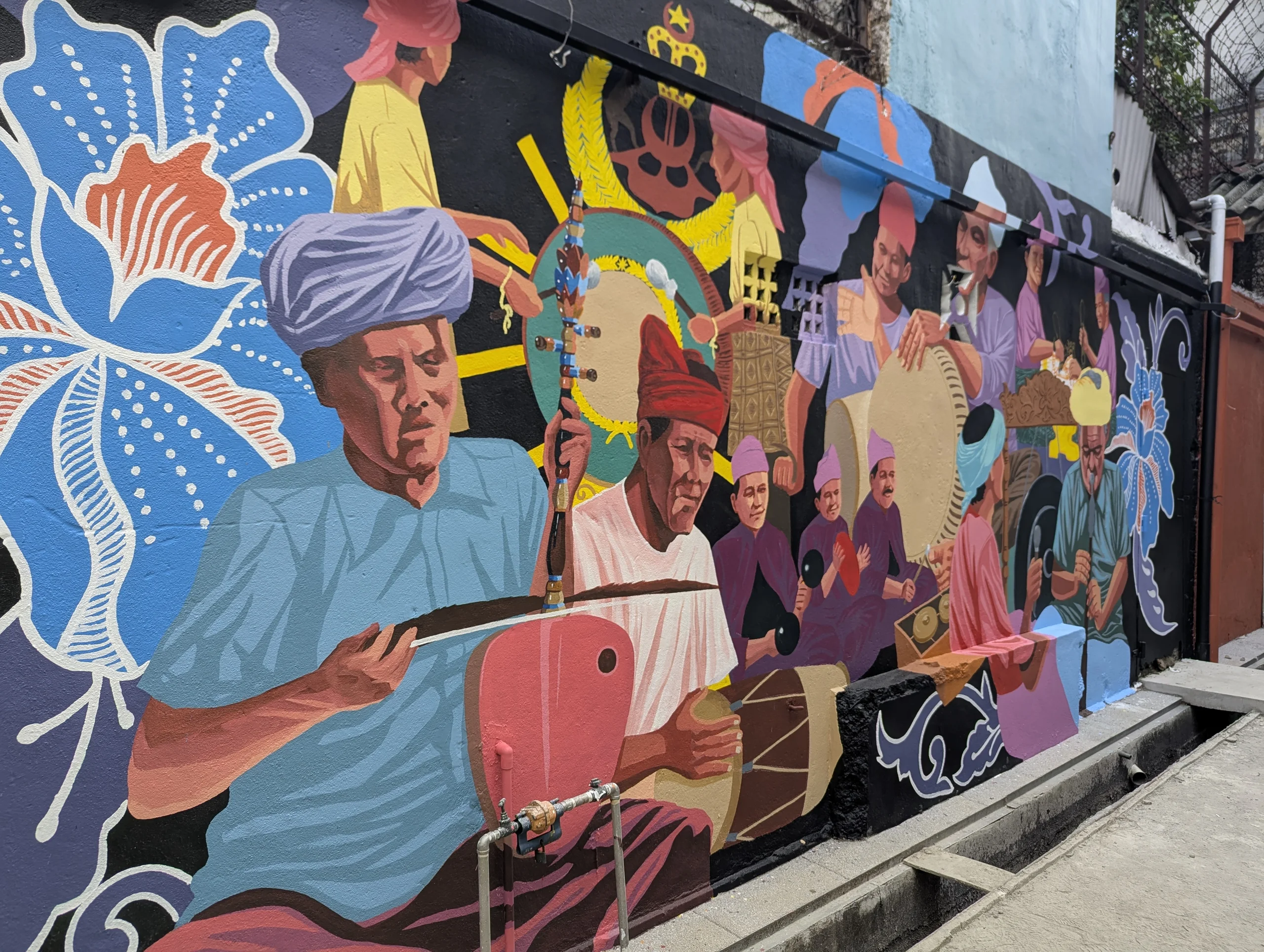 More graffiti streets with beautiful &mldr;